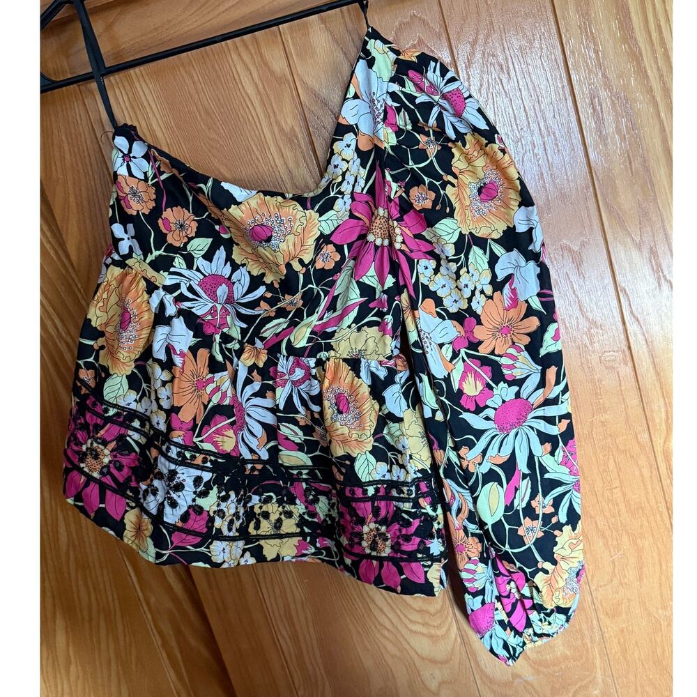 NWT Forever 21 One-Shoulder Floral Peplum Top, Size XS